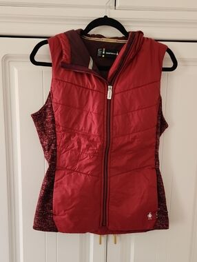 Smartwool Women’s Red Quilted Hooded Vest with Knit Sides